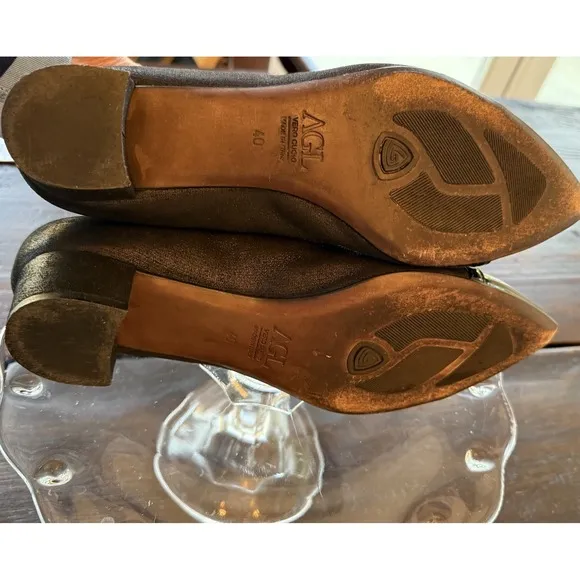 AGL Attilio Giusti Leombruni Black Pump Block Heel  Cap Buckle Point Toe 40/9.5