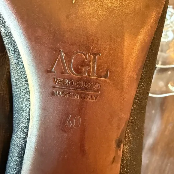 AGL Attilio Giusti Leombruni Black Pump Block Heel  Cap Buckle Point Toe 40/9.5