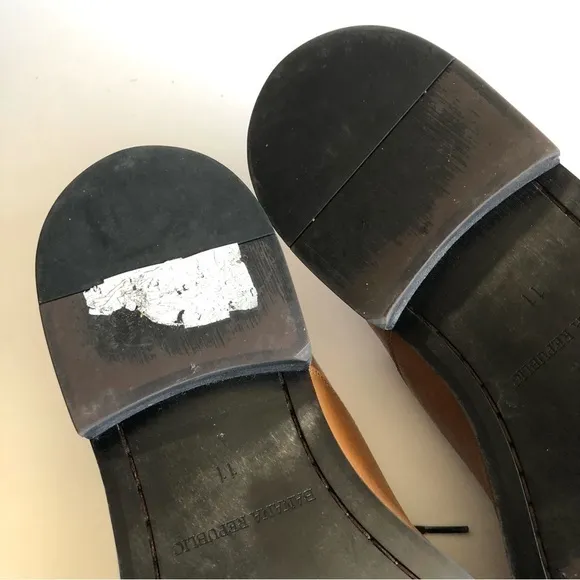 Banana Republic Kevin Cap Toe Oxfords