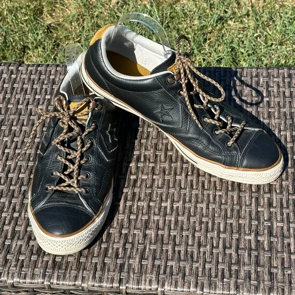 Black Leather Men's Converse Chuck Taylor All Stars - Size 12