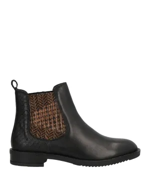 CAFÈNOIR Leather Ankle boots (17295359NE) Woman