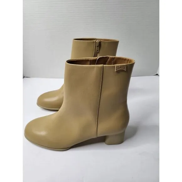 Camper Kiara Beige leather ankle boots Glossy Round toes Block heel Size 8.5