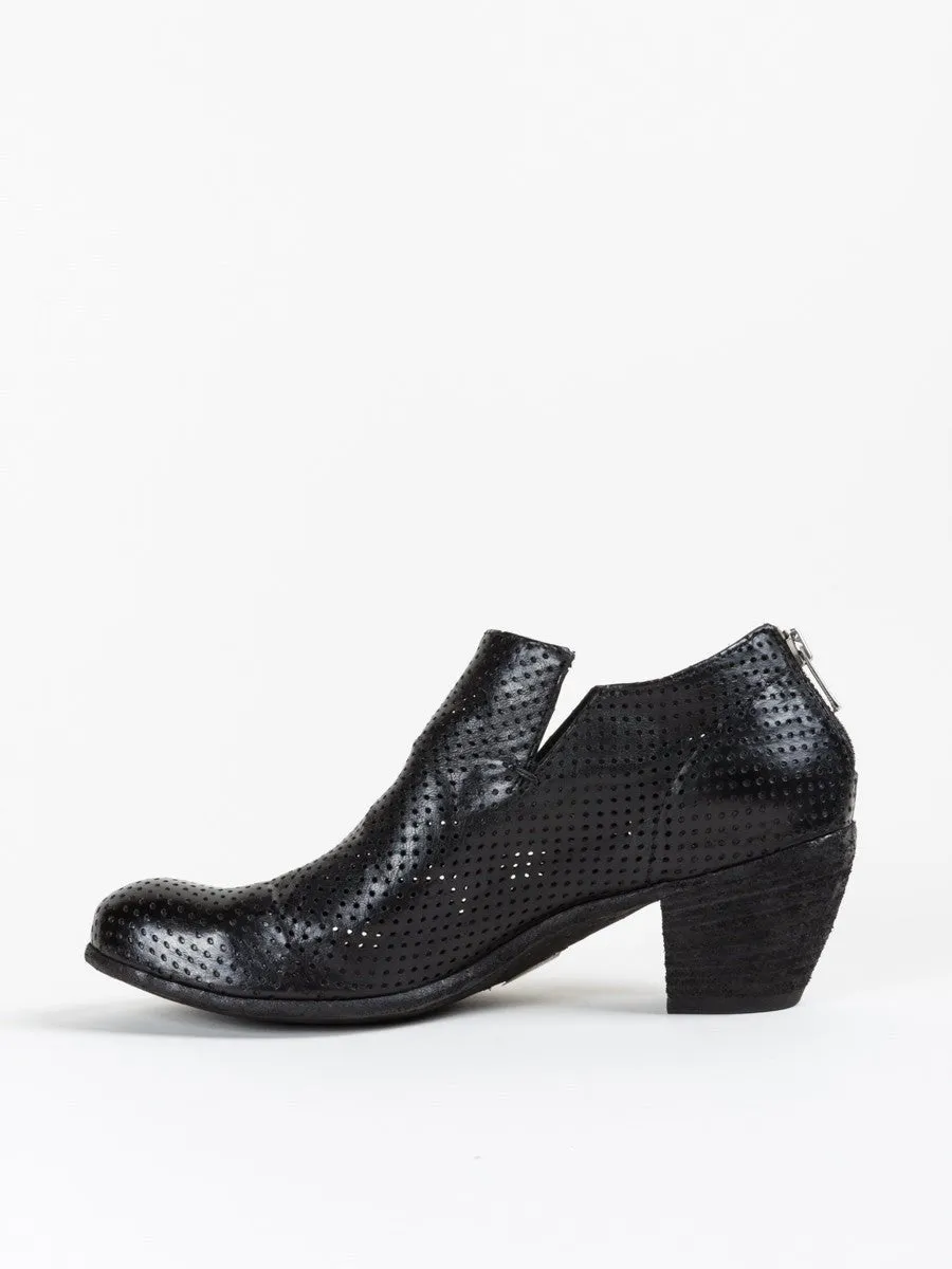 chabrol boot - black perforated