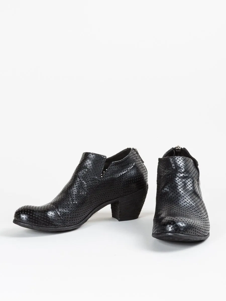 chabrol boot - black perforated