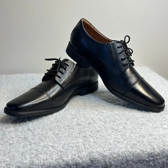 Clark’s Tilden Cap Toe Oxford NIB Never Worn! 11.5W