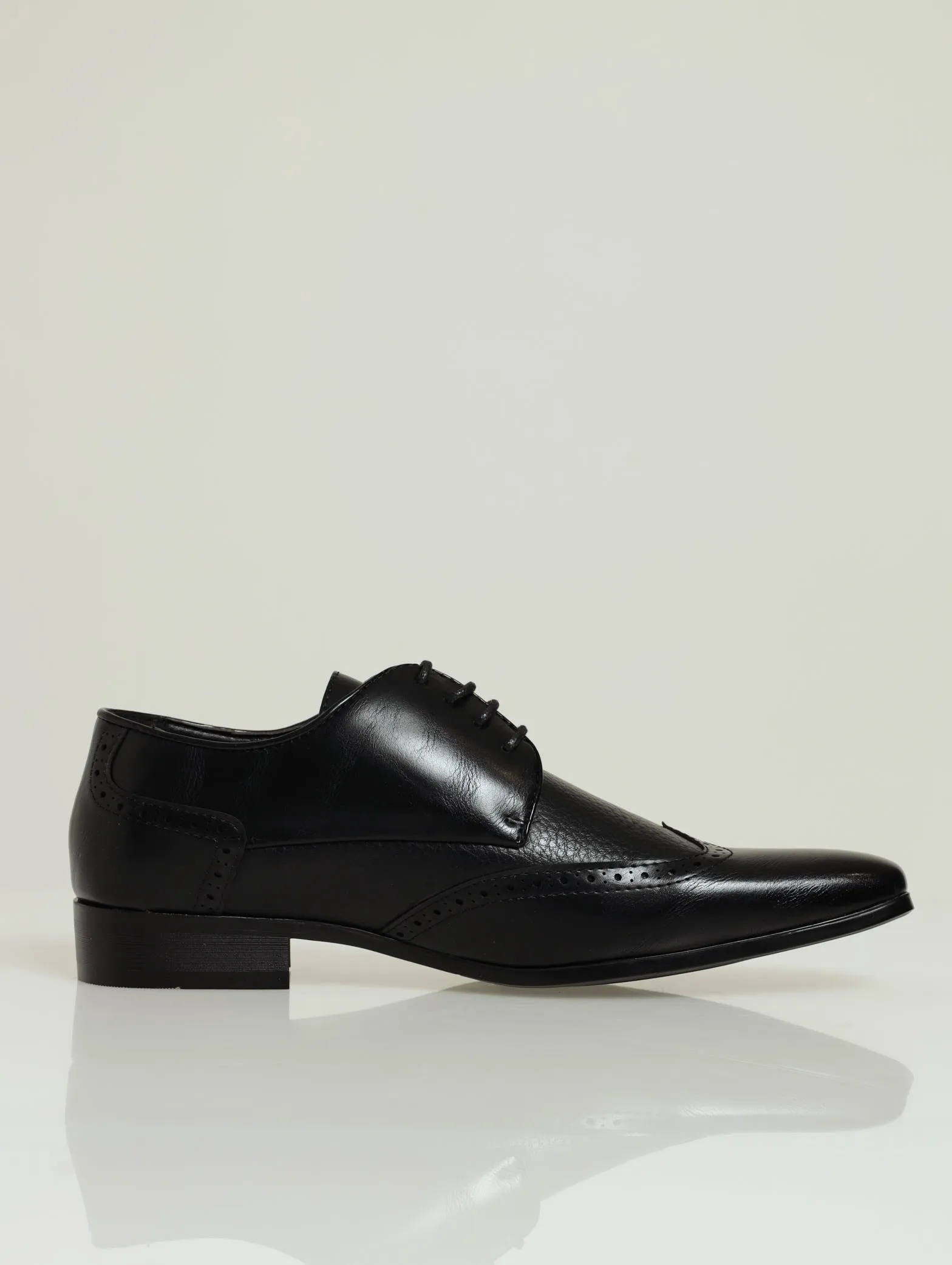 Comfort Shadow Spray Toe Cap Lace Up Derby - Black