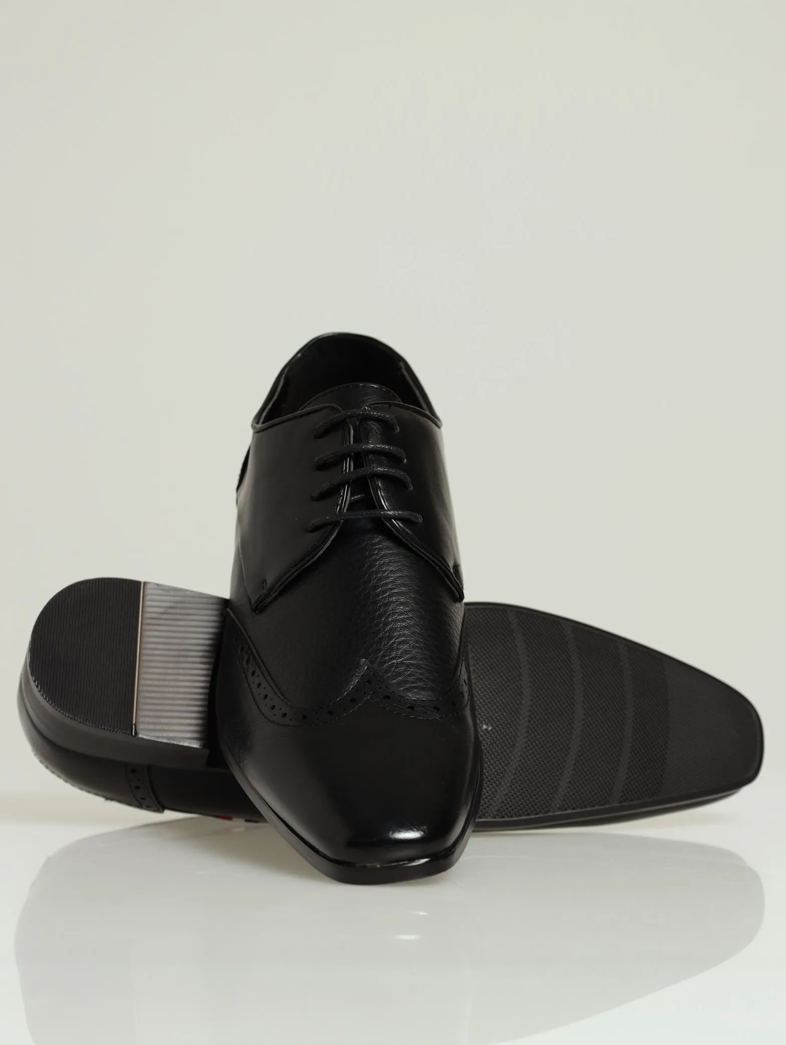 Comfort Shadow Spray Toe Cap Lace Up Derby - Black