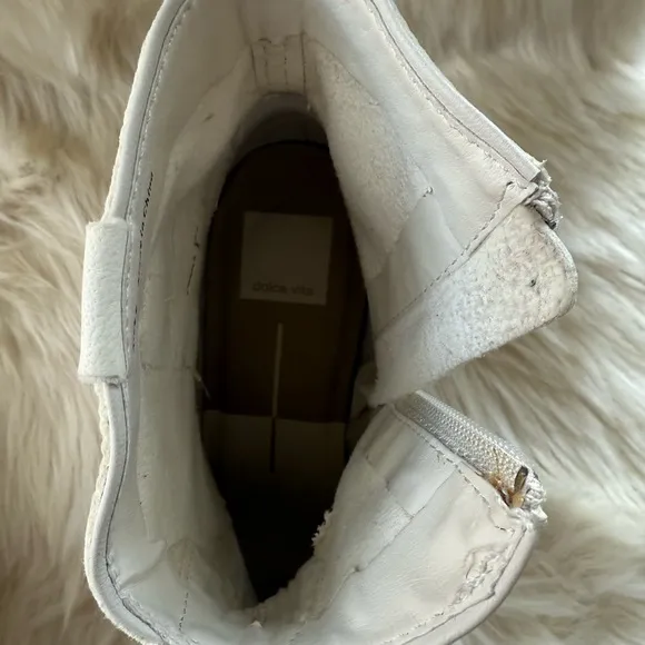 Dolce Vita Silma Ivory Ankle Boots Size 8