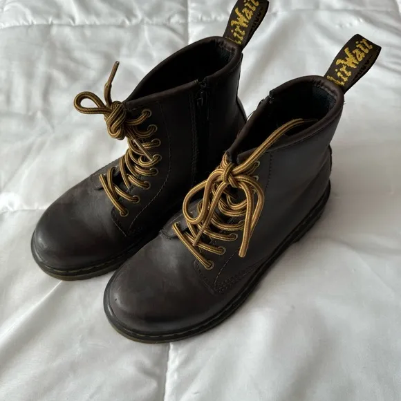 Dr Martens Children’s 1460 Wildhorse Leather Lace Up Boots