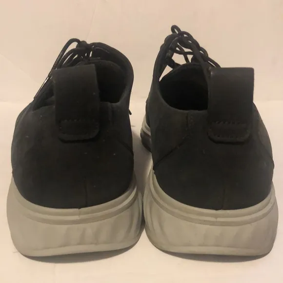 Ecco Sr.1 Hybrid Lite Black Nubuck Suede Lace Up Oxford Shoe