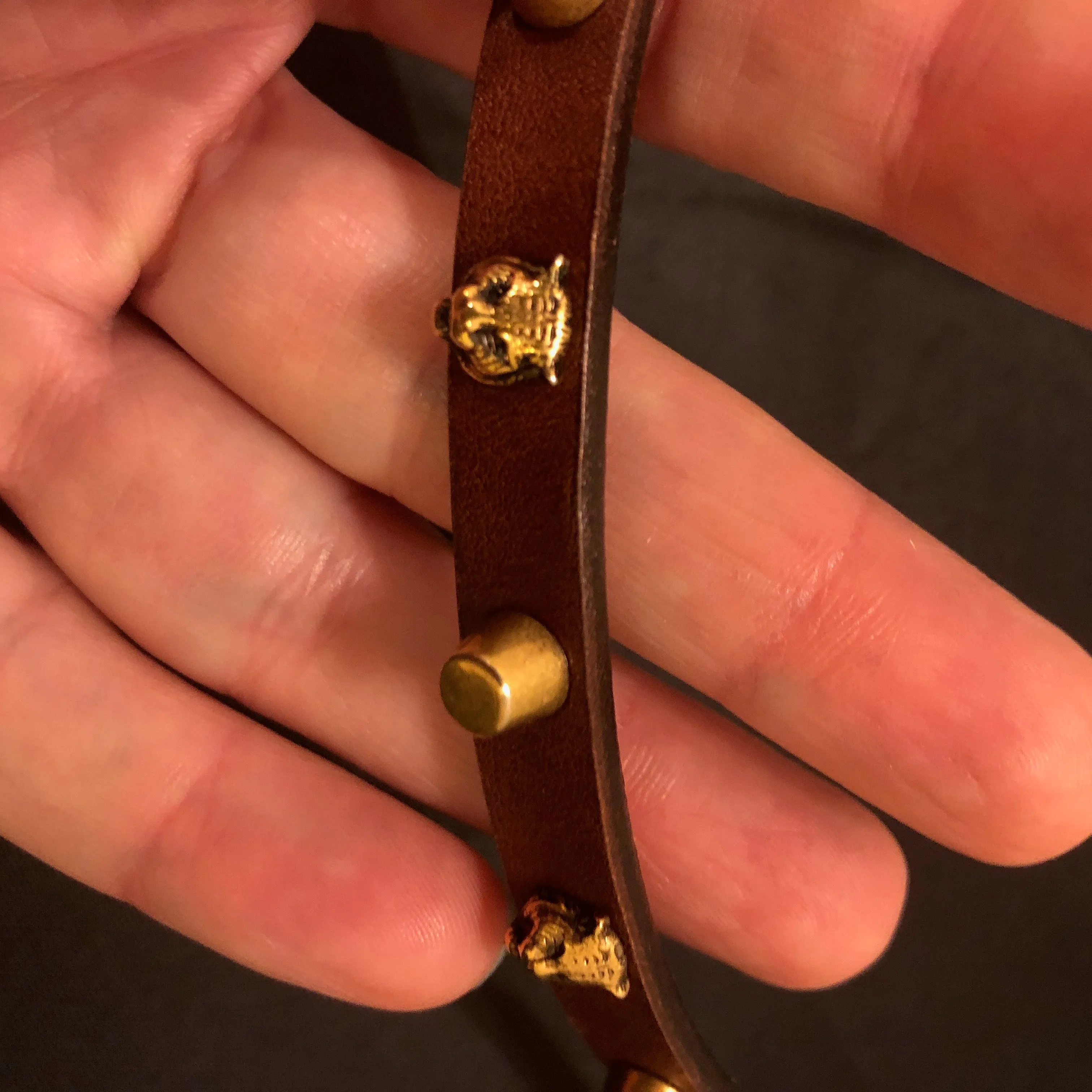Gucci Studded Feline Head Leather Bracelet in Brown