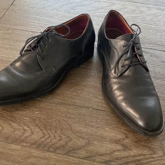 Johnston &amp; Murphy Mens Meade Cap Toe Black Dress Shoe | 9 1/2