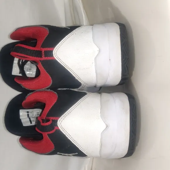 Jordan Prime Mania Basketball Sneaker