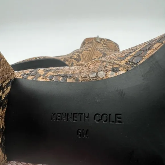 Kenneth Cole Toffee Roanne Snakeskin Print Solid Block Heel Ankle Boots Size 6