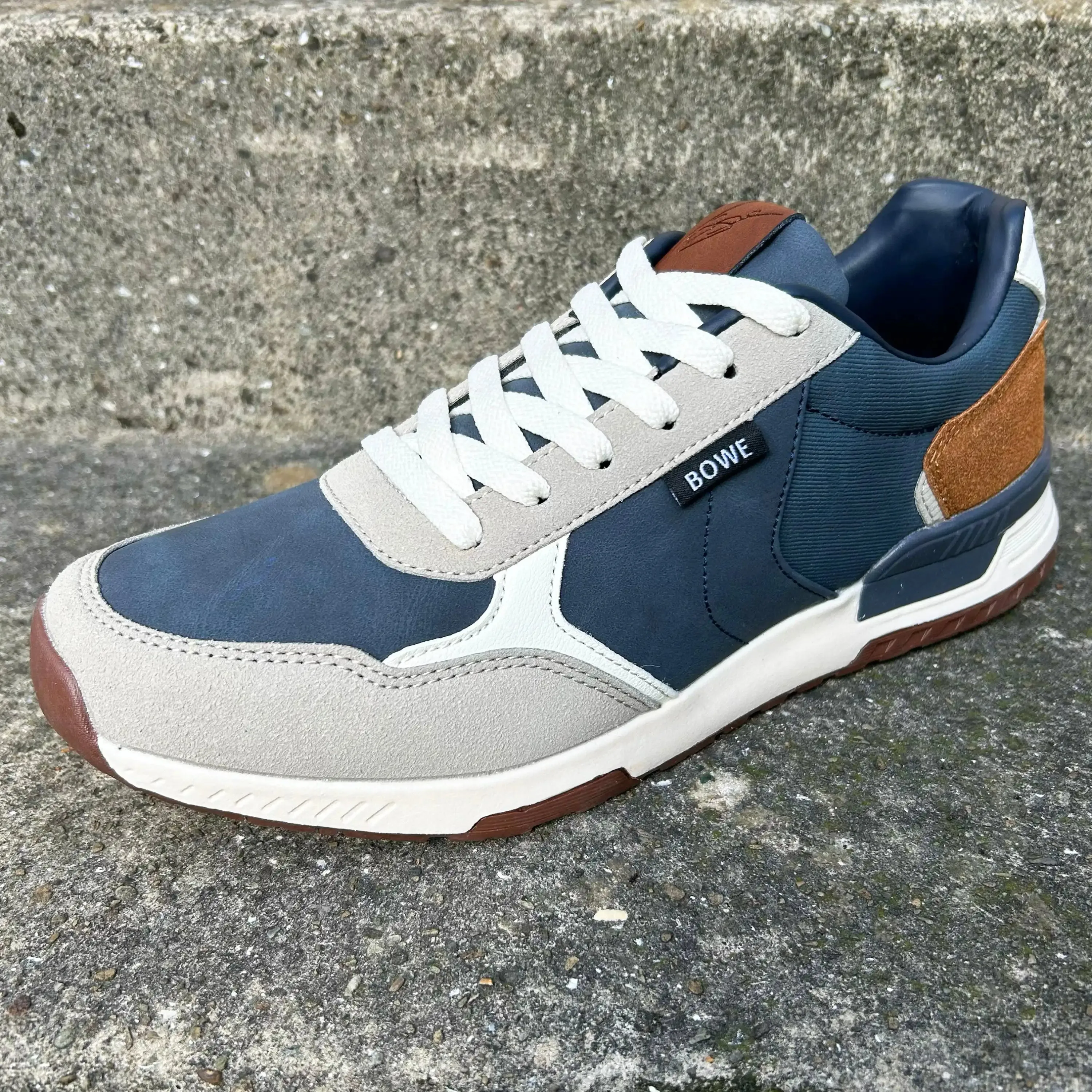 Lloyd & Pryce Mens Trainers Aumua Atlantic Fog