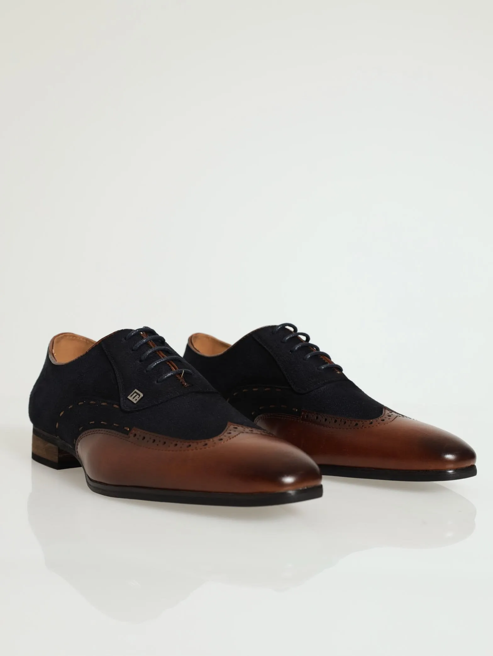 Magio 2Tone Wing Brogue Lace Up Derby
