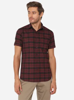 Maroon Checked Slim Fit Semi Casual Shirt | JadeBlue