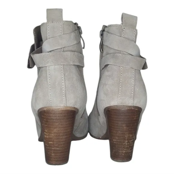 Michael by Michael Shannon Lexi Ankle Boots in Taupe Size 12