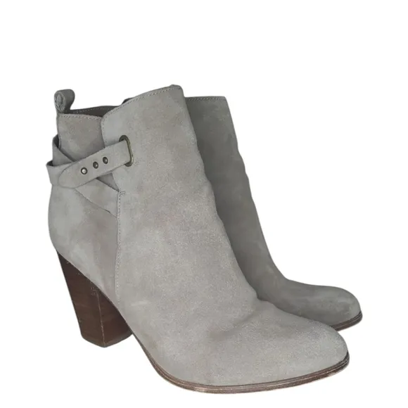 Michael by Michael Shannon Lexi Ankle Boots in Taupe Size 12