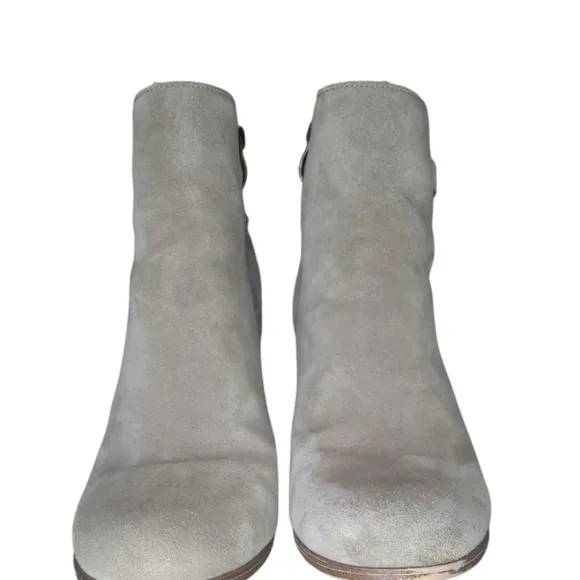 Michael by Michael Shannon Lexi Ankle Boots in Taupe Size 12