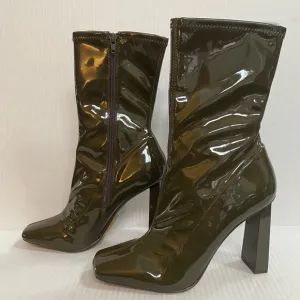 New Aldo Fidella Faux Patent Leather AnkleBootie Olive Green Size 9 $140MSRP