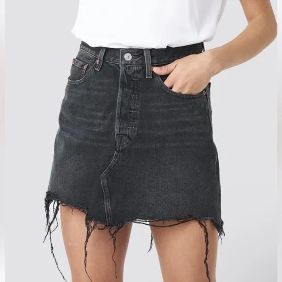 NEW Levi's Premium Denim Black Deconstructed Distressed Denim Mini Skirt