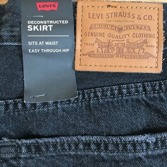 NEW Levi's Premium Denim Black Deconstructed Distressed Denim Mini Skirt