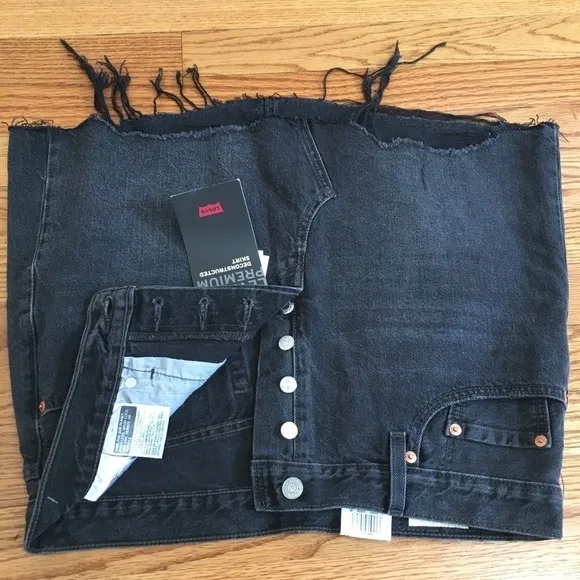 NEW Levi's Premium Denim Black Deconstructed Distressed Denim Mini Skirt
