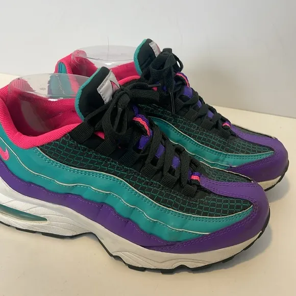 Nike Air Max 95 Now GS Size 5Y Sneakers Purple Pink Green Lace Up AV2289-300