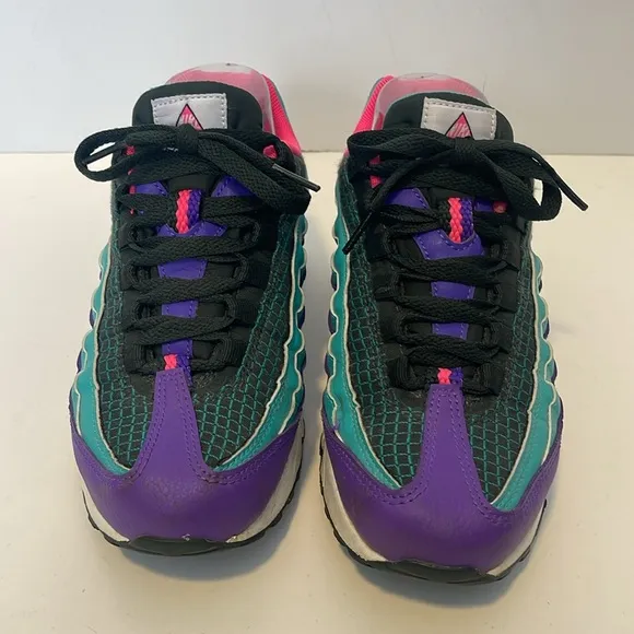 Nike Air Max 95 Now GS Size 5Y Sneakers Purple Pink Green Lace Up AV2289-300
