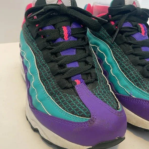Nike Air Max 95 Now GS Size 5Y Sneakers Purple Pink Green Lace Up AV2289-300