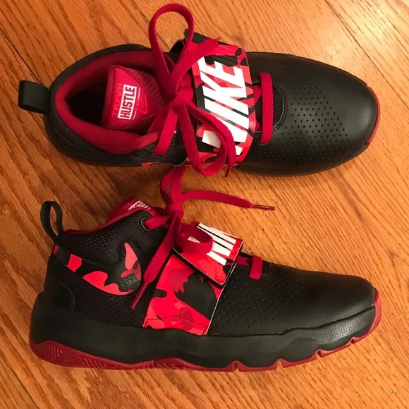 NWOT Nike Camo Basketball Sneaker, Black