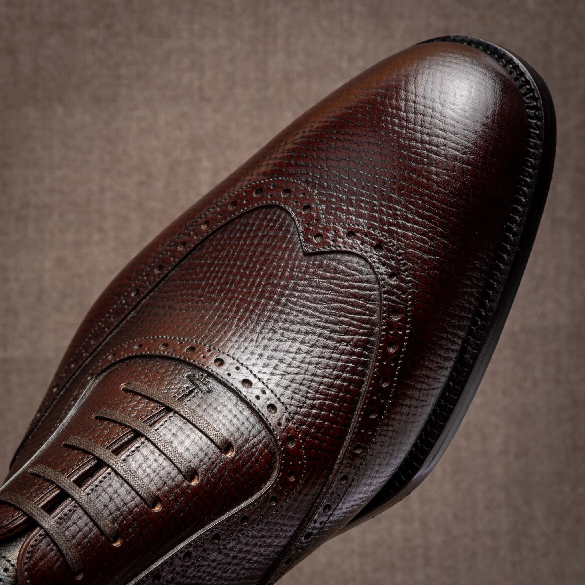 OT15 - Wingtip Oxford