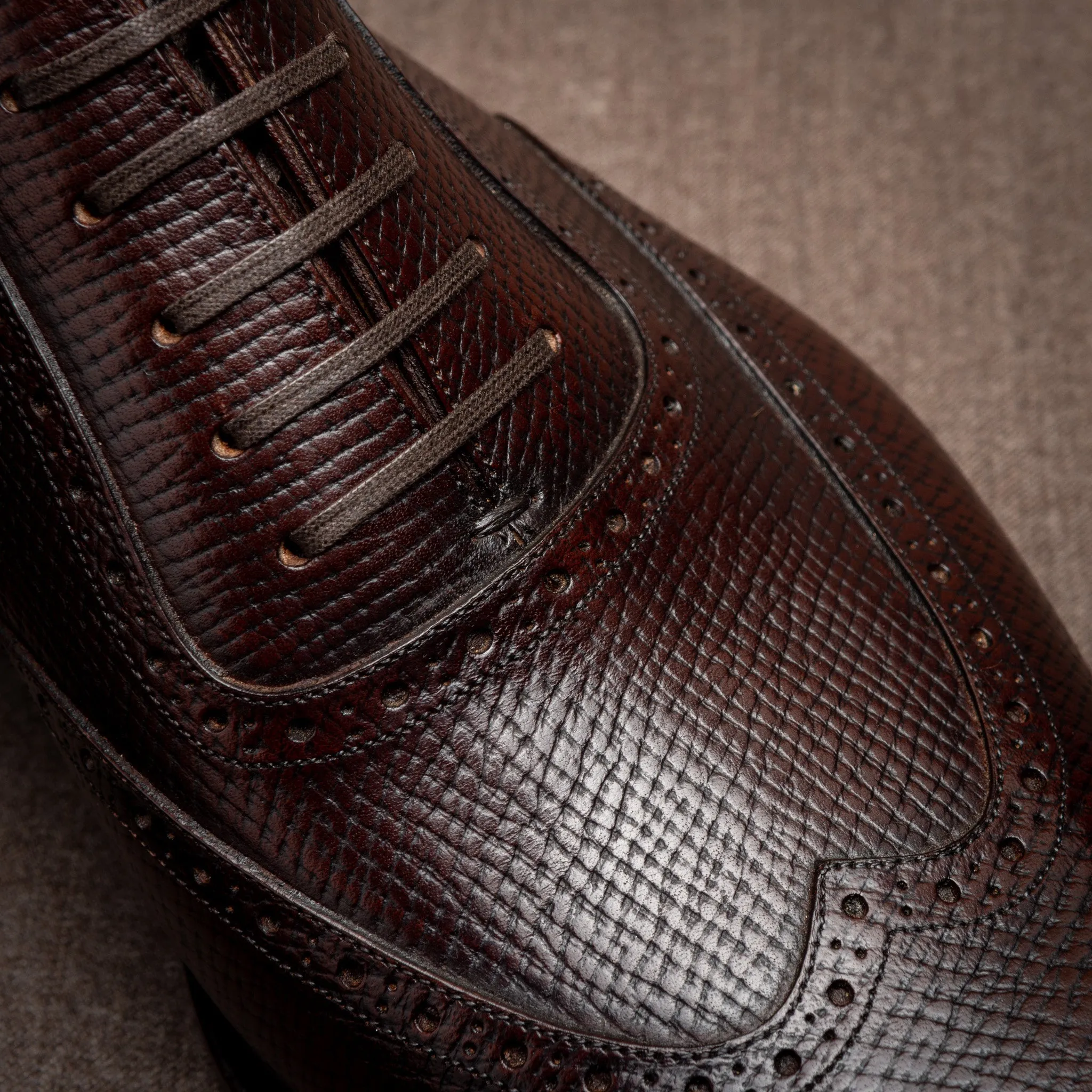 OT15 - Wingtip Oxford