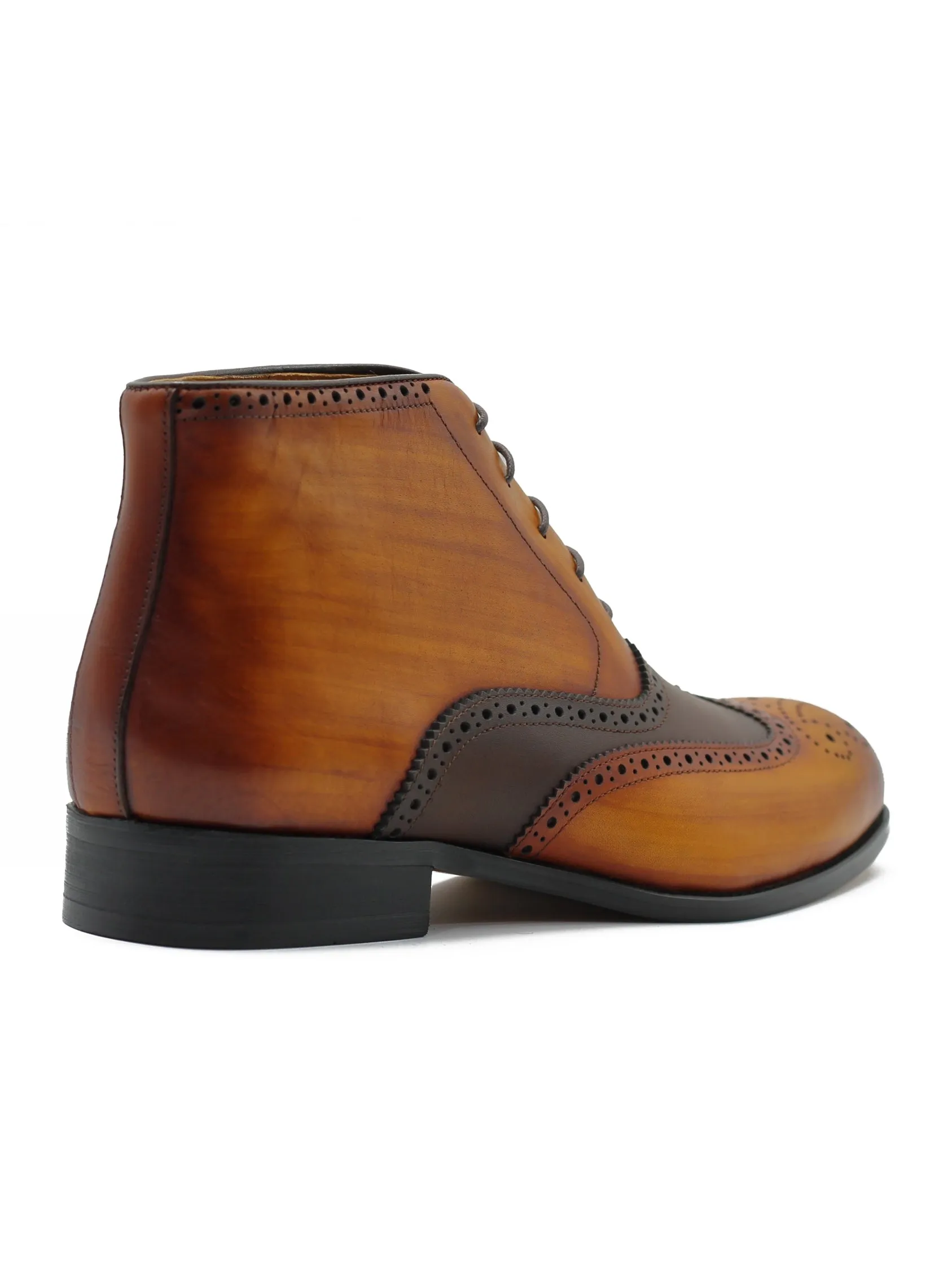 TAN LEATHER BROGUES