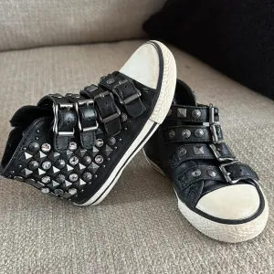 Toddler Leather Sneakers