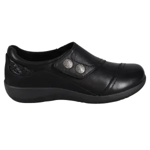 Women's Karina