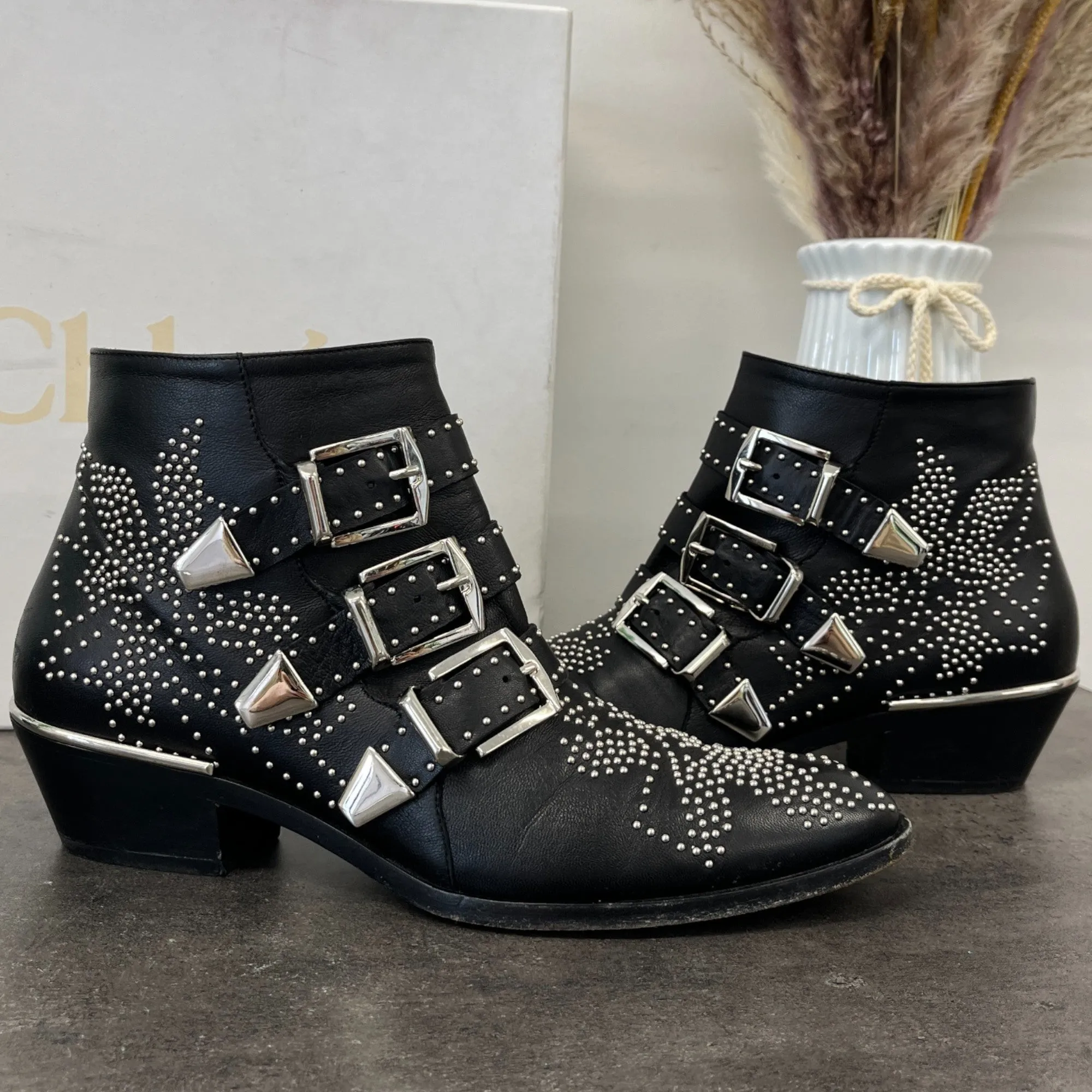 Women's Susanna 40 Studded Leather Ankle Boots Black Size EU 36.5 / UK 3.5
