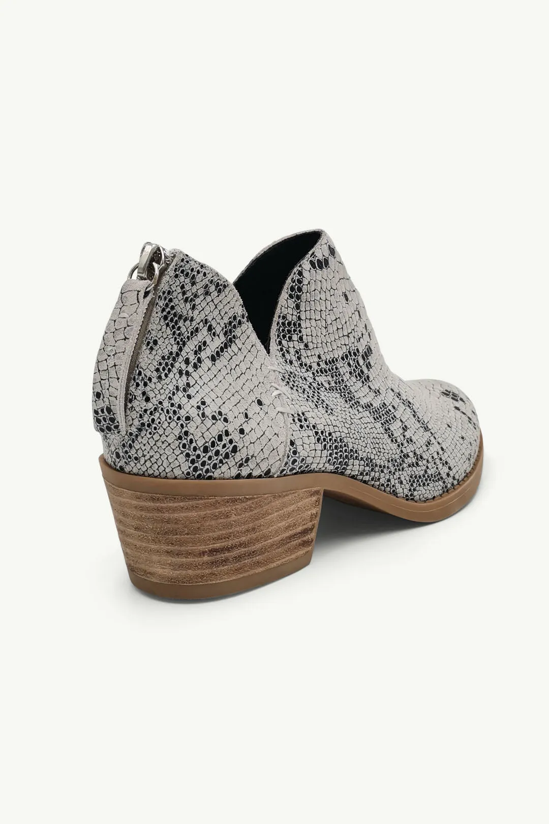 Yara Grey Snake